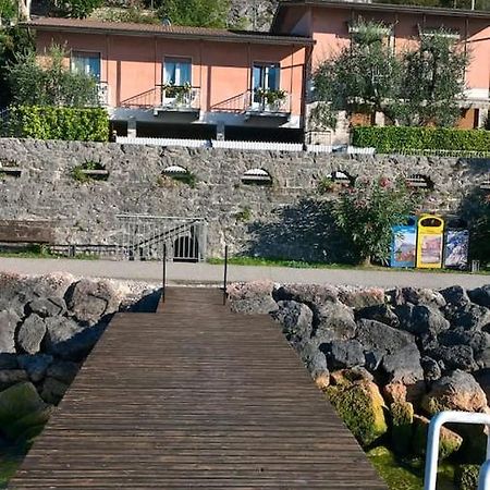 Villa Sul Lago Con Pontile Privato A Brenzone Sul Garda - Unique And Exclusive Exterior foto